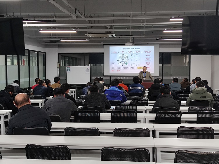 理論培訓(xùn)現(xiàn)場(chǎng)