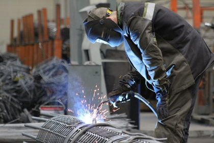 太倉考焊工證，選機構(gòu)還是自學(xué)？利弊分析(圖1)